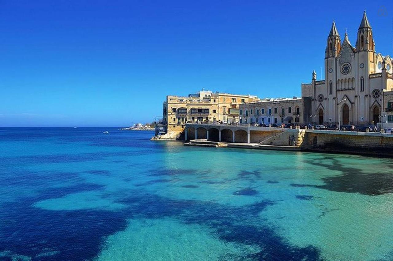 Deluxe Apartment With Valletta And Harbour Views Sliema Exteriör bild