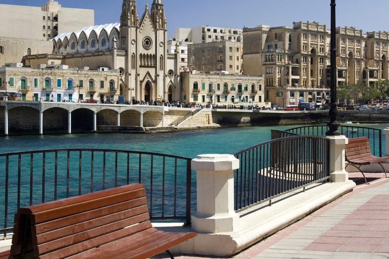 Deluxe Apartment With Valletta And Harbour Views Sliema Exteriör bild