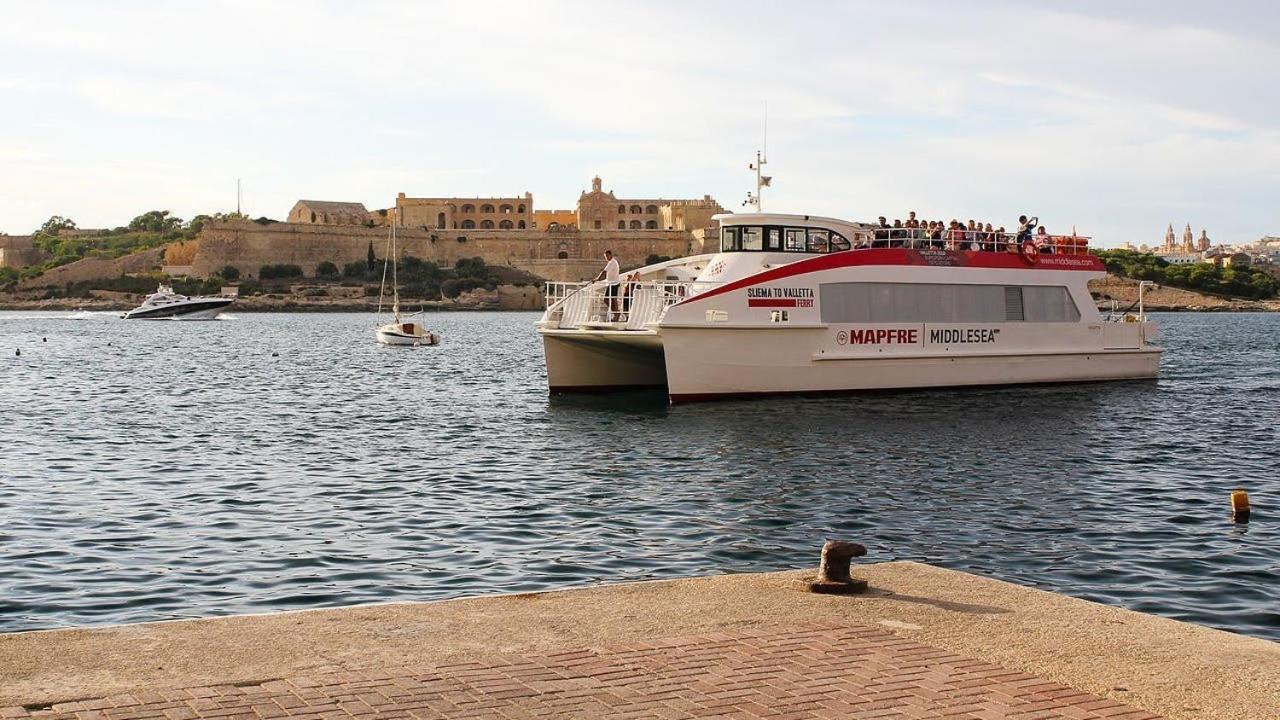 Deluxe Apartment With Valletta And Harbour Views Sliema Exteriör bild