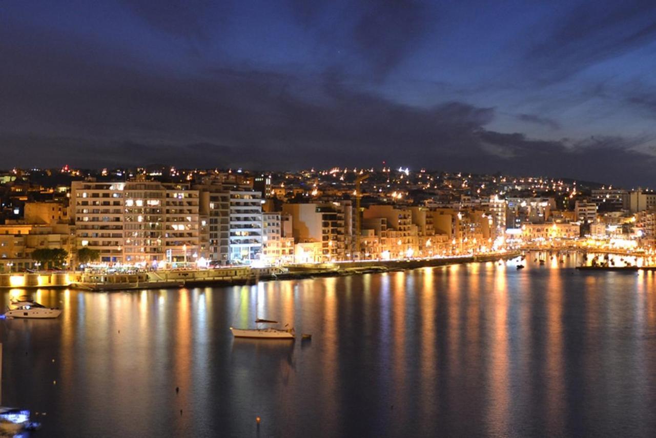 Deluxe Apartment With Valletta And Harbour Views Sliema Exteriör bild