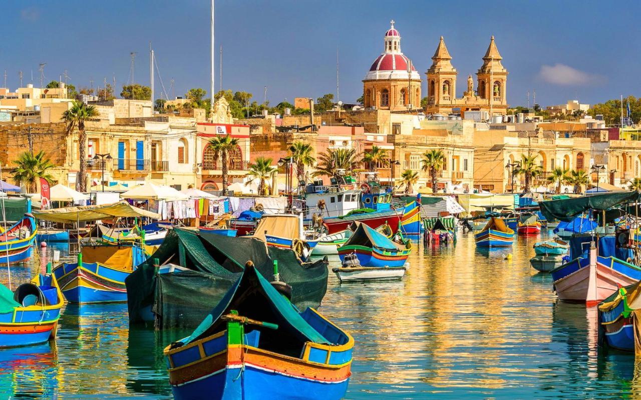 Deluxe Apartment With Valletta And Harbour Views Sliema Exteriör bild