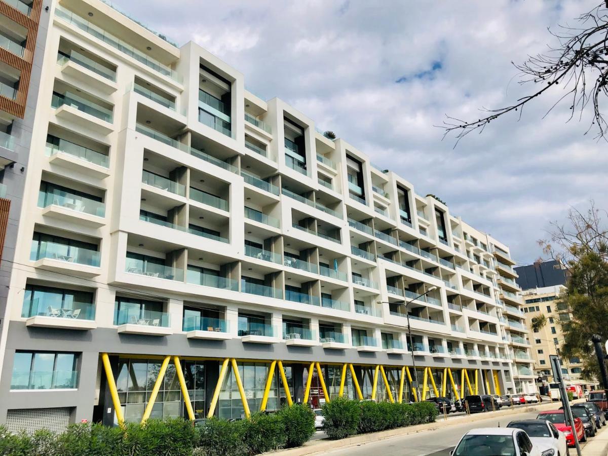 Deluxe Apartment With Valletta And Harbour Views Sliema Exteriör bild