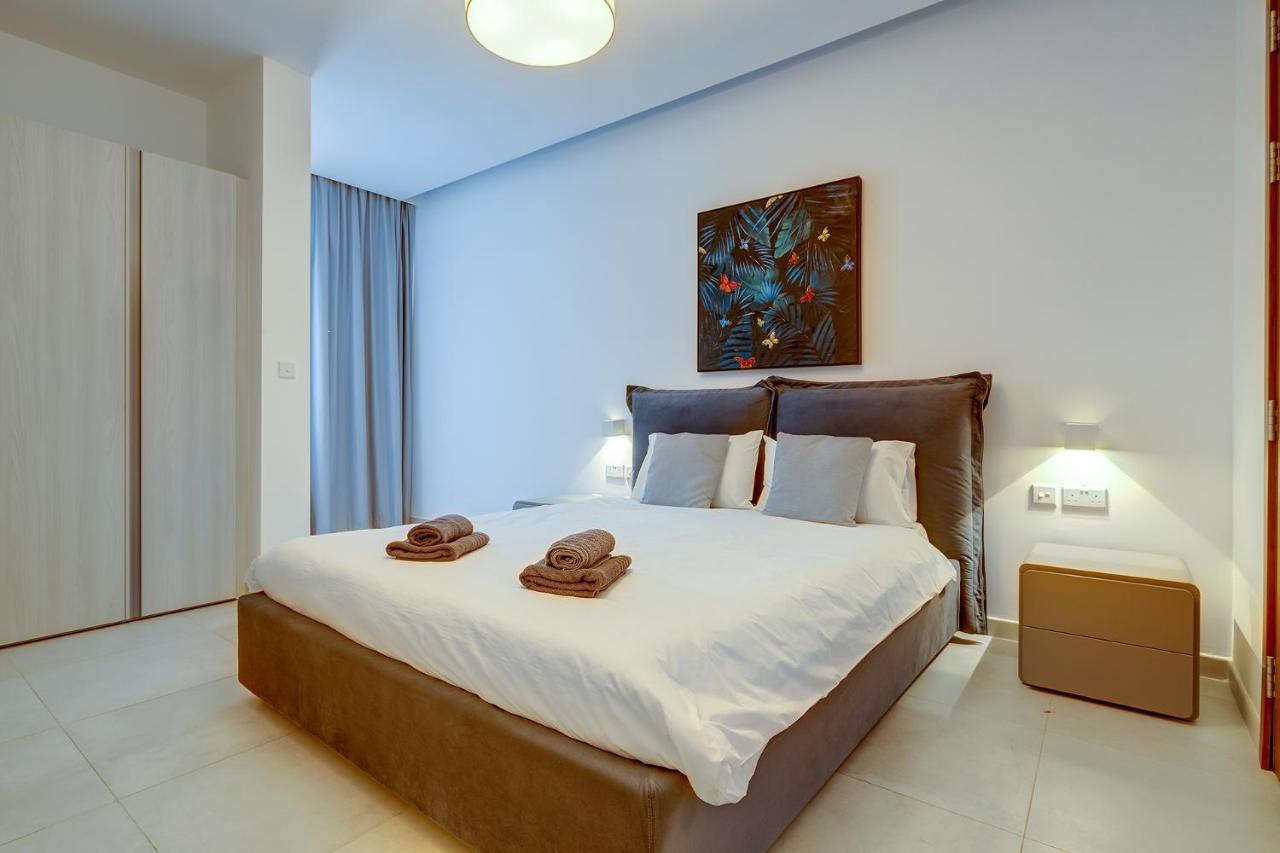Deluxe Apartment With Valletta And Harbour Views Sliema Exteriör bild